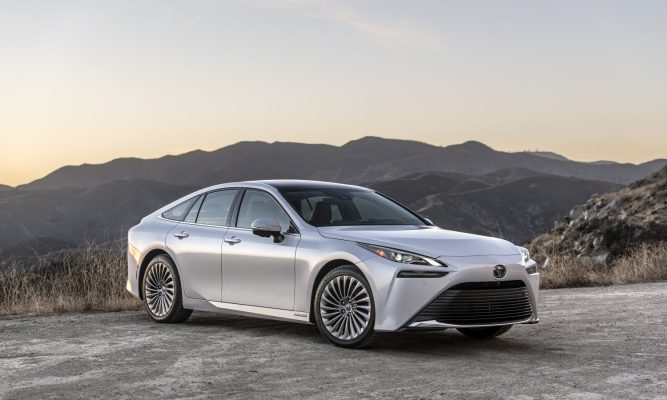 EV laggards BMW and Toyota to partner on hydrogen fuel cell vehicles – TechCrunch