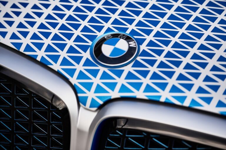 BMW to invest $1.7B to build EVs in South Carolina • TechCrunch