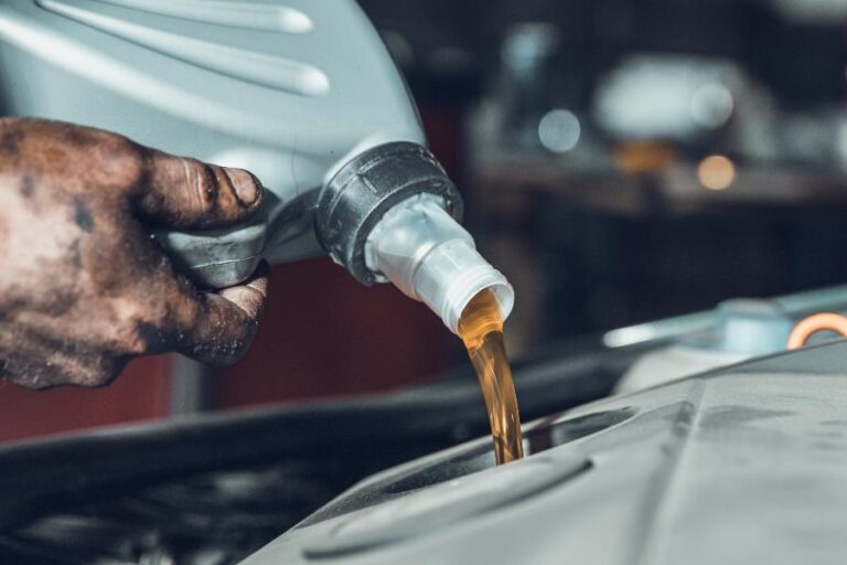 What Are the Different Types of Oils and Lubricants for Workshops?